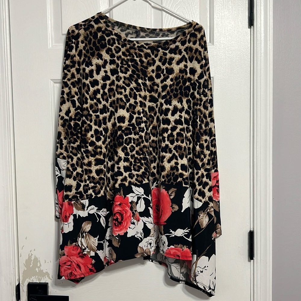 Boutique | leopard and floral long blouse